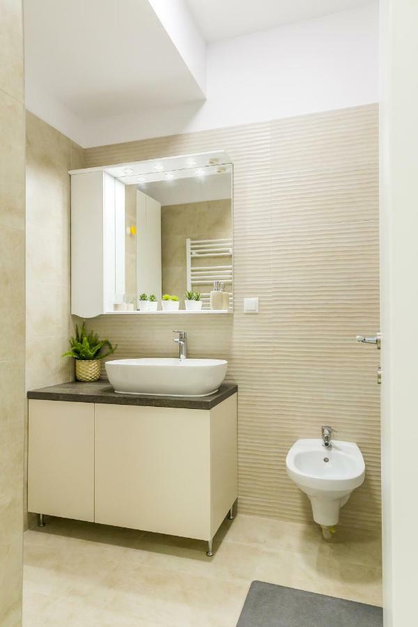 Apartment Dristor Day Studio Bucharest