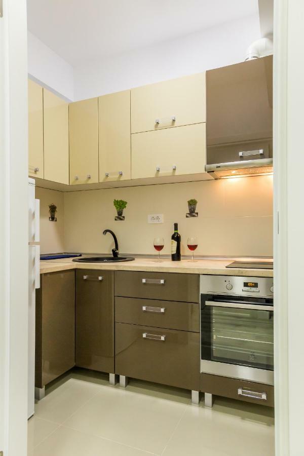 Dristor Day Studio Apartment *